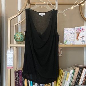 Velvet brand scoop neck sleeveless shirt